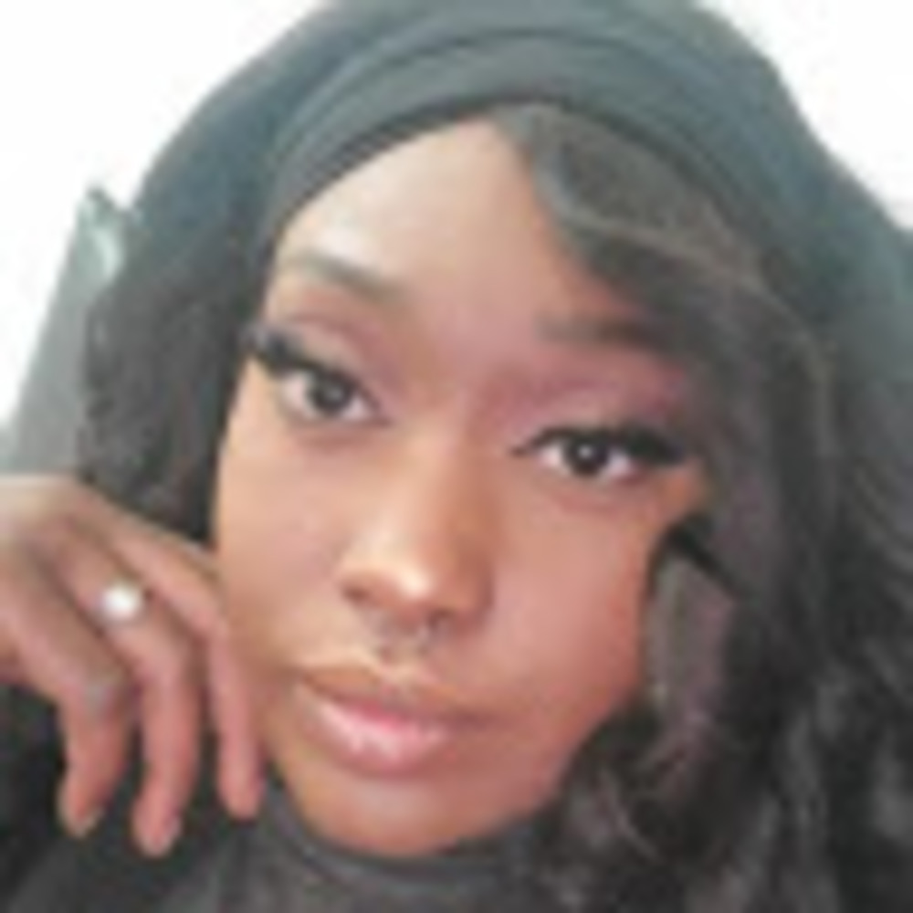 Meet your Posher, Dominique d.